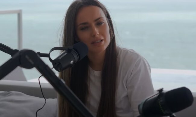 Ксения Мишина, кадр из интервью