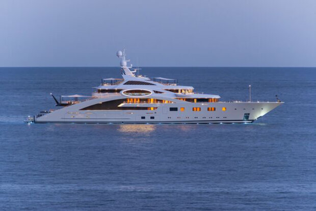 яхта Юрія Косюка