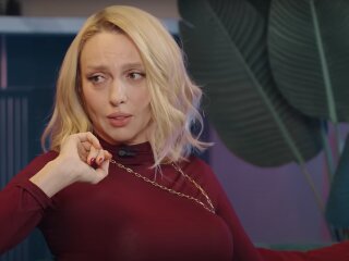 Оля Полякова