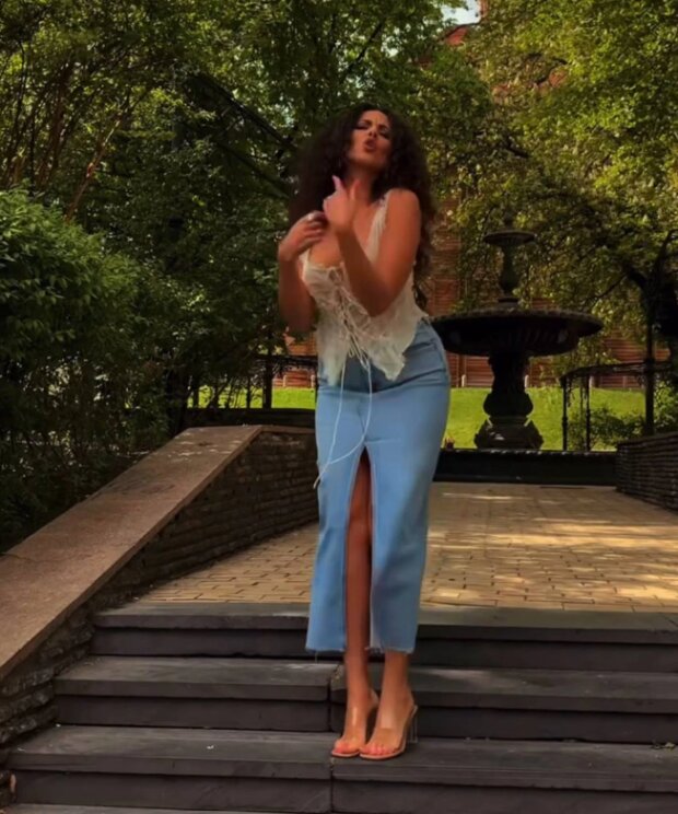 Скрин публикации Насти Каменских