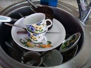 Миття посуду