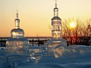 Крещение, кадр из видео