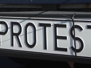 Польща відвертається від України