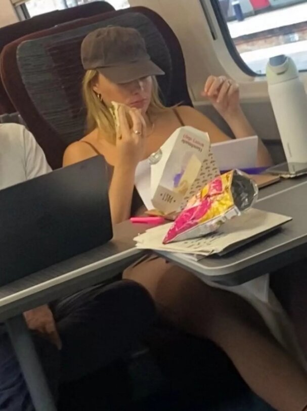 Марго Роббі з чоловіком Томом Акерлі