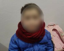 10-річна дівчинка на морозі просила грошей собі на ліки