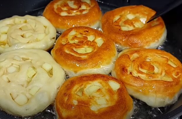 Яблочные булочки, кадр из видео