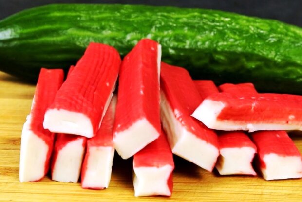 Приготування салату "Ніжність", кадр з відео