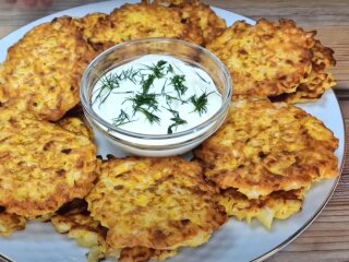 Деруны из капусты, кадр из видео