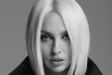 Оля Полякова