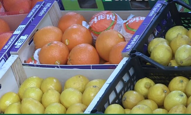 Фрукти, скріншот із відео