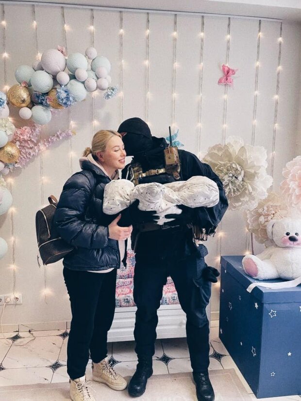 як виглядає виписка з пологового під час війни