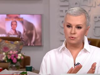 Алла Мазур, скриншот из видео