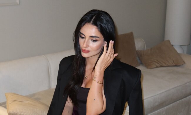 Анна Трінчер