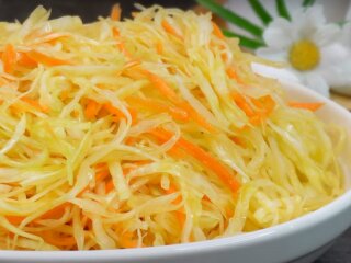 Салат из капусты, кадр из видео