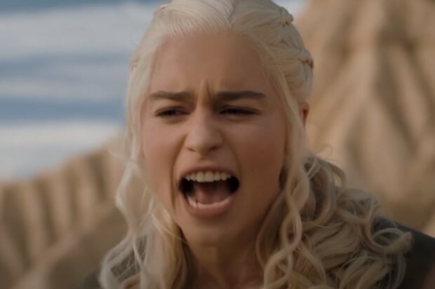 Эмилия Кларк