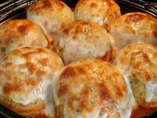 Куриные колобки с картошкой, кадр из видео