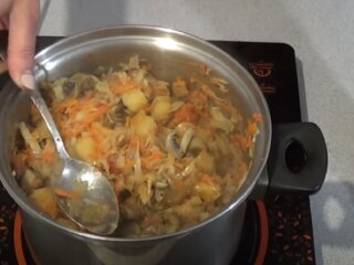 Овощное рагу с грибами