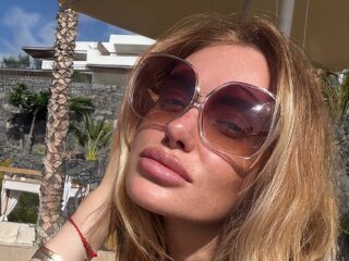 Слава Камінська