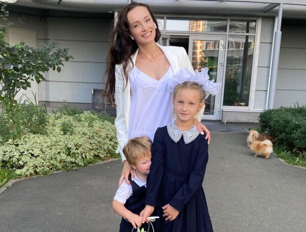 Елена Войченко с детьми, фото: instagram.com/olenavoychenko