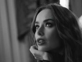 Ксения Мишина