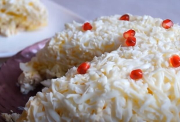 Салат "Невеста", кадр из видео