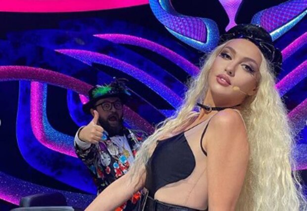 Оля Полякова