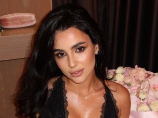 Анна Тринчер