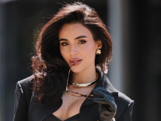 Анна Тринчер