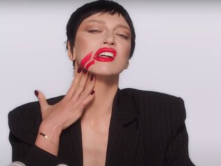 Оля Полякова: скрін з відео