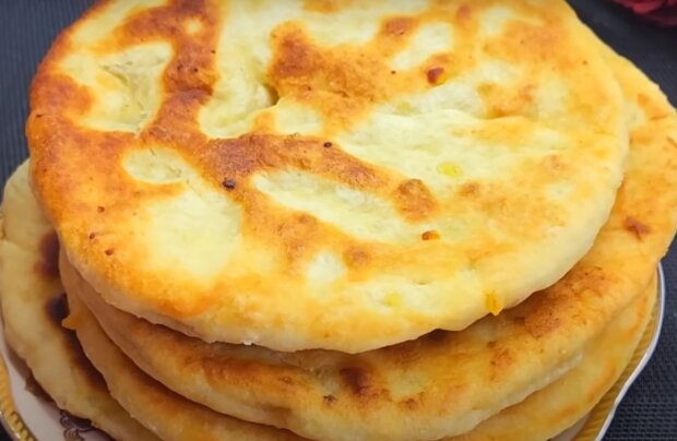 Турецкие лепешки, кадр из видео