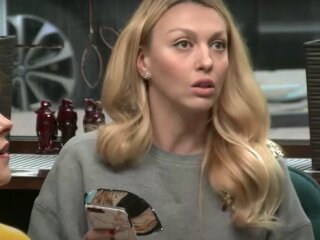 Оля Полякова