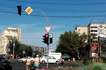 Авто, дорога, светофор