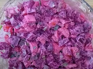 Салат "Всего по 4", кадр из видео