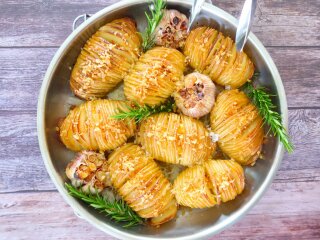 Картофельная гармошка в духовке