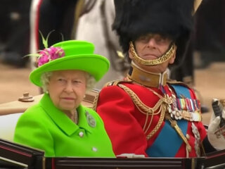 Королева Великобританії Єлизавета II і її чоловік принц Філіп