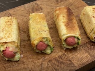 Сосиска в тесте, кадр с видео