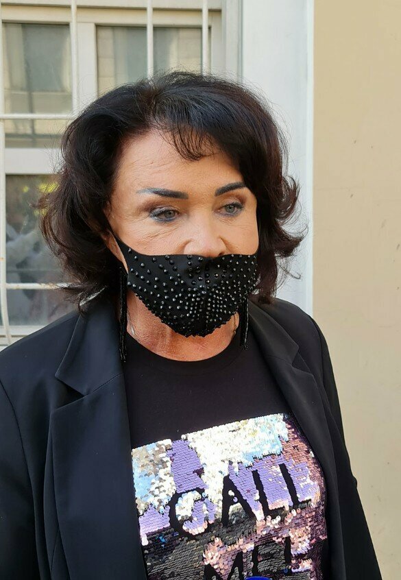 Надія Бабкіна зганьбилася в стразах перед труною