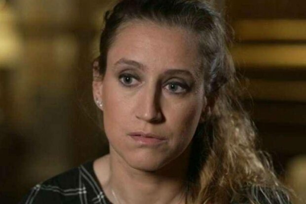 Девушка отомстила отчиму, который заставил родить ему четверых детей