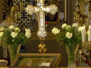 церква свято хрест