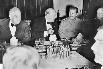 Иосиф Сталин и Уинстон Черчилль