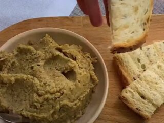 Паштет из фасоли и грибов