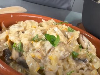 Салат из капусты, кадр из видео