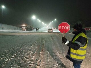 зима, мороз, снег, гололедица \ фото МВД Украины