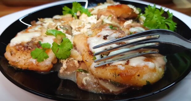 Запеченная рыба с грибами