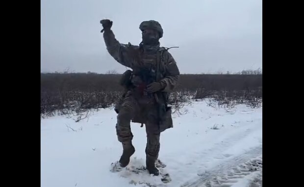 танцюючий військовослужбовець України
