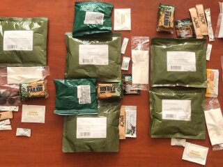 бійцям ООС почали видавати сухі пайки радянського зразка