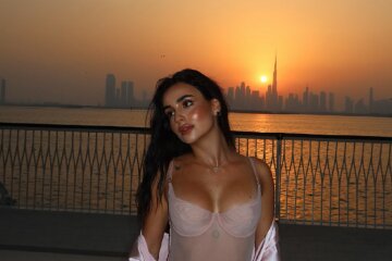 Анна Тринчер