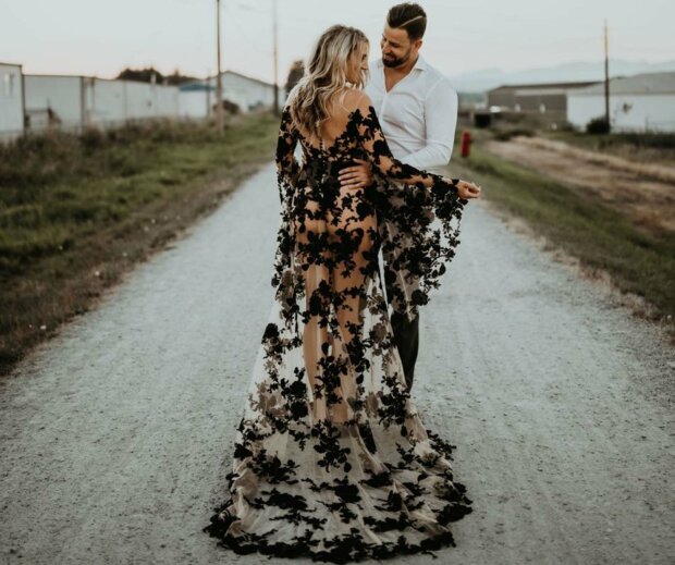 Наречена виклала чарівне фото і викликала ненависть